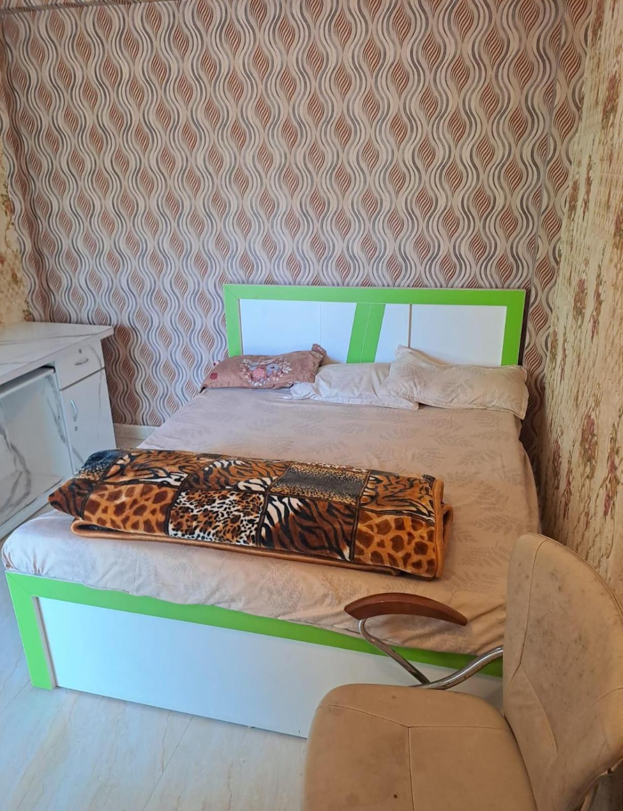 Narmada Guest House Индаур Экстерьер фото